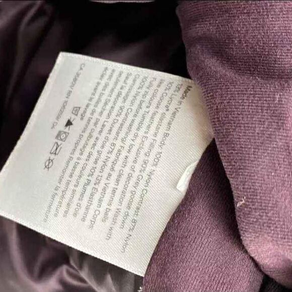 Lululemon Down For a Run Purple Puffer Vest - Size Women's Large Sz 10 - Picture 4 of 7